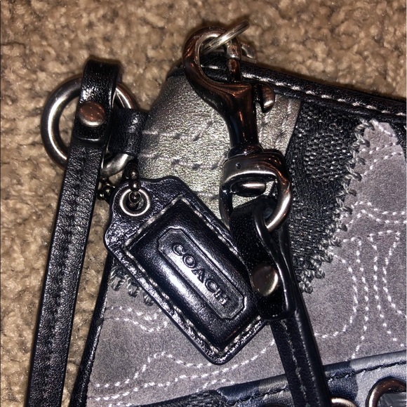 Limited Edition Madison Patchwork Wristlet - Picture 8 of 14